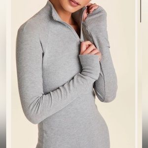Alala Ribbed Quarter Zip Long Sleeve Top – Gray – Size Small